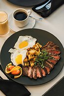 Sheraton Montreal Airport Hotel