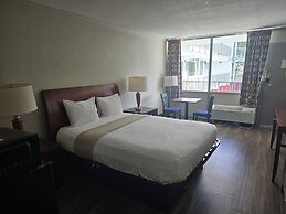 Motel 6 Raleigh, NC – Downtown South