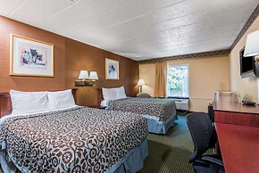 Days Inn by Wyndham Pittsburgh