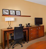 Courtyard by Marriott Orlando Airport