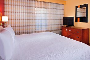 Courtyard by Marriott Orlando Airport