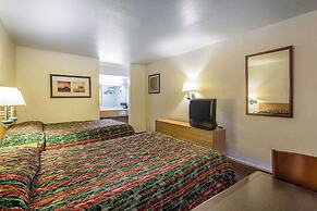 Rodeway Inn Magic Mountain Area