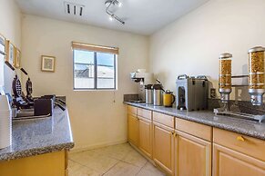 Rodeway Inn Magic Mountain Area