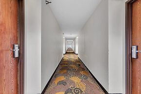 Nisswa Hotel and Suites
