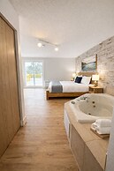 Nisswa Hotel and Suites