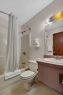 Nisswa Hotel and Suites