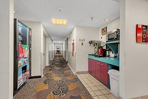 Nisswa Hotel and Suites