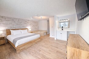 Nisswa Hotel and Suites
