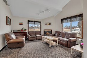 Nisswa Hotel and Suites