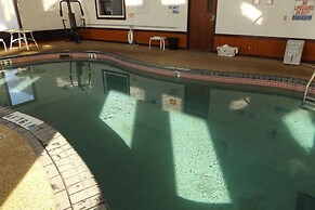Nisswa Inn and Suites