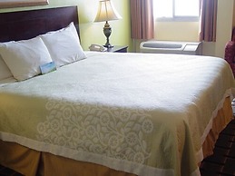 Days Hotel & Conference Center by Wyndham Danville