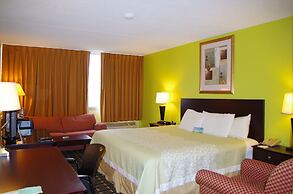 Days Hotel & Conference Center by Wyndham Danville