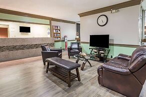 Days Hotel & Conference Center by Wyndham Danville