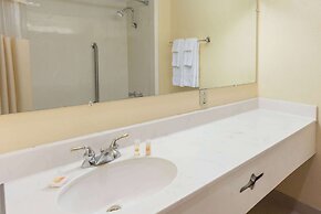 Days Hotel & Conference Center by Wyndham Danville