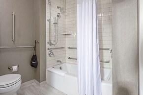 DoubleTree by Hilton Boston - Rockland