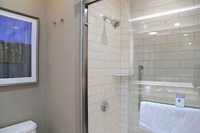 DoubleTree by Hilton Boston - Rockland