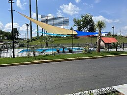 Country Hearth Inn & Suites Cartersville