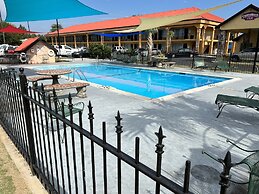 Country Hearth Inn & Suites Cartersville