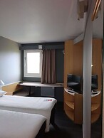 ibis Auxerre Sud