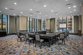 The Marquette Hotel, Curio Collection by Hilton