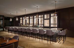 The Marquette Hotel, Curio Collection by Hilton