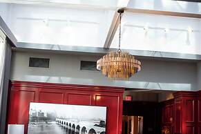 The Marquette Hotel, Curio Collection by Hilton
