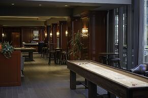 The Marquette Hotel, Curio Collection by Hilton