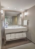 The Marquette Hotel, Curio Collection by Hilton
