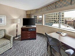 DoubleTree by Hilton Hotel St. Paul Downtown