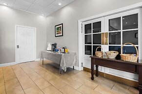 Americas Best Value Inn Hamilton