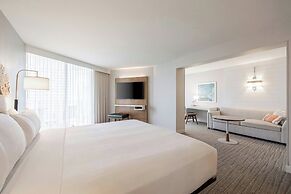 Waikiki Beach Marriott Resort & Spa