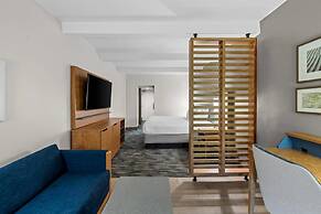 Country Inn & Suites by Radisson, Virginia Beach (Oceanfront), VA