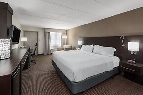 Holiday Inn St. Louis West Six Flags by IHG