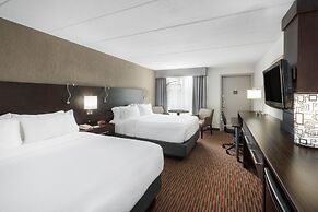 Holiday Inn St. Louis West Six Flags by IHG