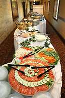Holiday Inn St. Louis West Six Flags by IHG
