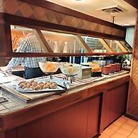 Holiday Inn St. Louis West Six Flags by IHG