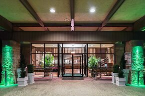 Holiday Inn St. Louis West Six Flags by IHG