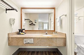 Quality Inn Pelham I-65 exit 246