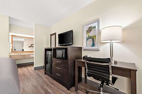 Quality Inn Pelham I-65 exit 246