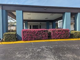 Quality Inn Pelham I-65 exit 246