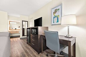 Quality Inn Pelham I-65 exit 246