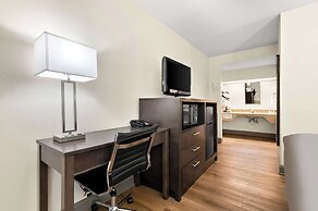 Quality Inn Pelham I-65 exit 246