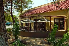 Embassy Suites by Hilton Phoenix Tempe