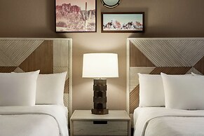 Embassy Suites by Hilton Phoenix Tempe