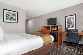 Quality Inn & Suites Birmingham - Highway 280