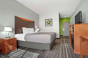 Quality Inn & Suites Birmingham - Highway 280