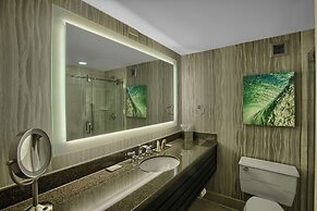 DoubleTree by Hilton at the Entrance to Universal Orlando