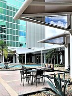 DoubleTree by Hilton at the Entrance to Universal Orlando