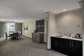 DoubleTree by Hilton at the Entrance to Universal Orlando