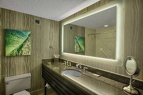 DoubleTree by Hilton at the Entrance to Universal Orlando